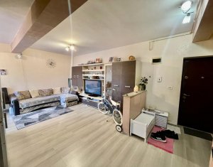 Appartement 3 chambres à vendre dans Floresti