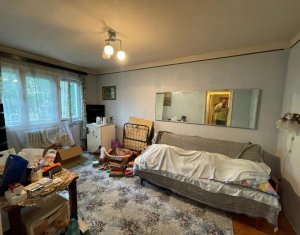 Appartement 4 chambres à vendre dans Cluj-napoca, zone Manastur