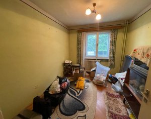 Appartement 4 chambres à vendre dans Cluj-napoca, zone Manastur