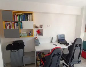 Appartement 3 chambres à vendre dans Cluj-napoca, zone Marasti