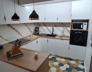 Appartement 3 chambres à vendre dans Cluj-napoca, zone Marasti