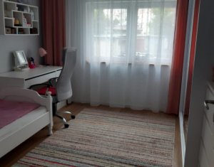 Appartement 4 chambres à vendre dans Cluj-napoca, zone Marasti