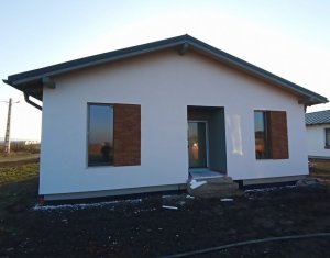 Maison 4 chambres à vendre dans Jucu De Mijloc