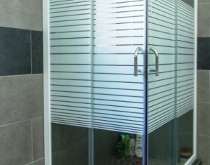 Ház 4 szobák eladó on Floresti