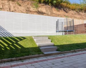 Ház 4 szobák eladó on Floresti