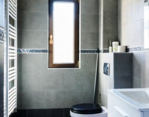 Ház 4 szobák eladó on Floresti