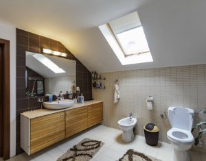 Ház 5 szobák eladó on Floresti