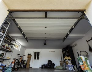 Ház 5 szobák eladó on Floresti