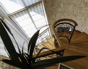 Ház 5 szobák eladó on Floresti