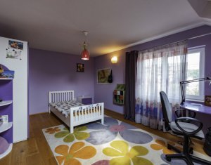 Ház 5 szobák eladó on Floresti