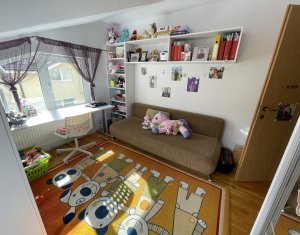 Ház 4 szobák eladó on Floresti