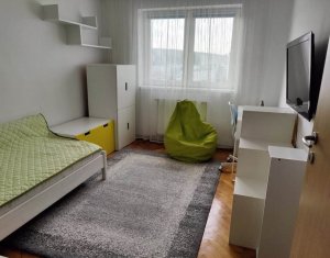 Appartement 3 chambres à vendre dans Cluj-napoca, zone Manastur