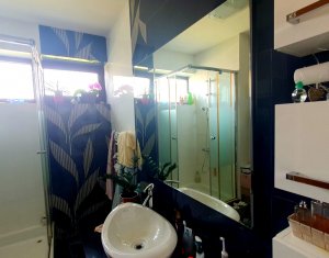 Maison 6 chambres à vendre dans Floresti