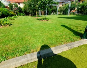 Maison 6 chambres à vendre dans Floresti