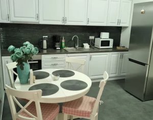 Appartement 3 chambres à louer dans Cluj-napoca, zone Centru