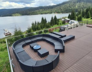 Nyaralók eladó on Belis