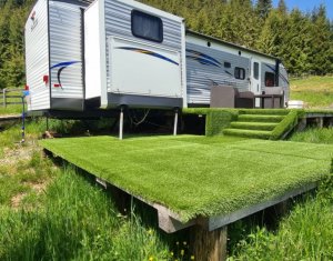 Nyaralók eladó on Belis