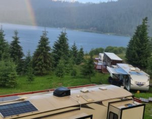 Nyaralók eladó on Belis