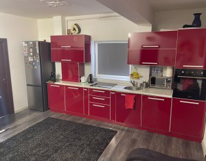 Lakás 3 szobák eladó on Floresti