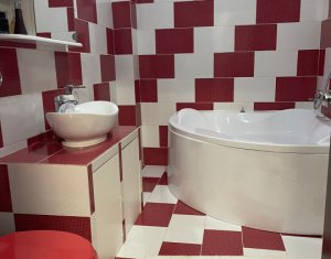 Lakás 3 szobák eladó on Floresti