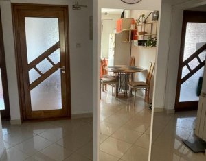 Appartement 4 chambres à louer dans Cluj-napoca, zone Centru