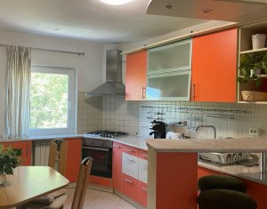 Appartement 4 chambres à louer dans Cluj-napoca, zone Centru