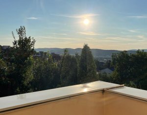 Appartement 4 chambres à louer dans Cluj-napoca, zone Centru