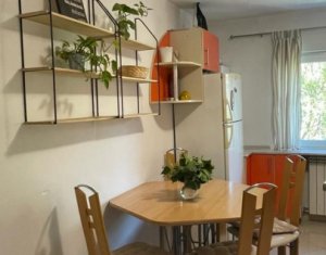 Appartement 4 chambres à louer dans Cluj-napoca, zone Centru