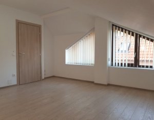 Ház 5 szobák kiadó on Cluj-napoca, Zóna Gheorgheni