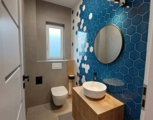 Maison 5 chambres à vendre dans Floresti