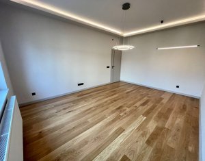 Appartement 3 chambres à louer dans Cluj-napoca, zone Centru