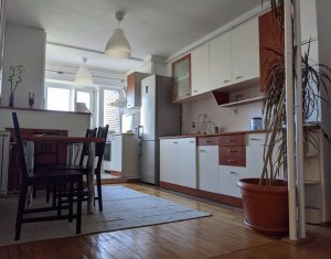 Appartement 4 chambres à vendre dans Cluj-napoca, zone Gheorgheni