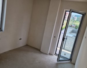 Appartement 3 chambres à vendre dans Floresti