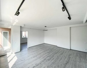 Appartement 3 chambres à vendre dans Floresti