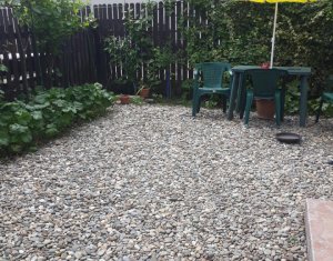 Maison 4 chambres à vendre dans Floresti