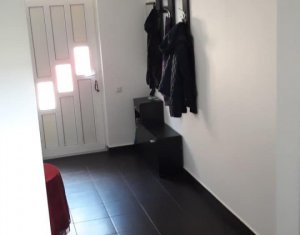 Maison 4 chambres à vendre dans Floresti