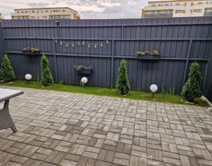 Maison 4 chambres à vendre dans Floresti