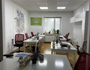 Appartement 3 chambres à vendre dans Cluj-napoca, zone Centru