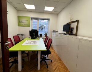 Appartement 3 chambres à vendre dans Cluj-napoca, zone Centru