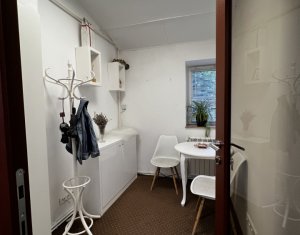 Appartement 3 chambres à vendre dans Cluj-napoca, zone Centru