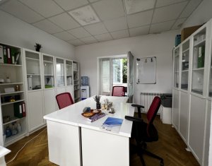 Appartement 3 chambres à vendre dans Cluj-napoca, zone Centru