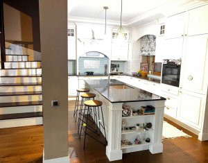 , 120m2 dans Floresti