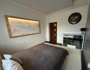 Maison 4 chambres à vendre dans Floresti