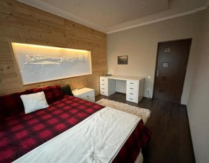 Maison 4 chambres à vendre dans Floresti