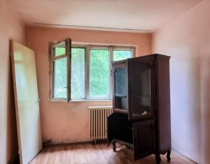 Appartement 3 chambres à vendre dans Cluj-napoca, zone Manastur