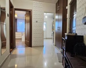 Appartement 3 chambres à vendre dans Cluj-napoca, zone Manastur