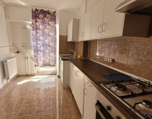 Appartement 3 chambres à louer dans Cluj-napoca, zone Manastur