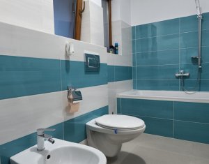 Maison 4 chambres à vendre dans Floresti