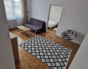 Appartement 3 chambres à louer dans Cluj-napoca, zone Centru