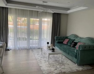 Maison 4 chambres à vendre dans Floresti